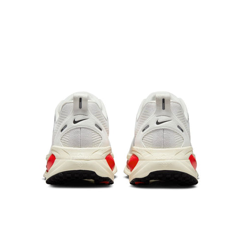 NIKE Vomero 18 Mens Sneakers